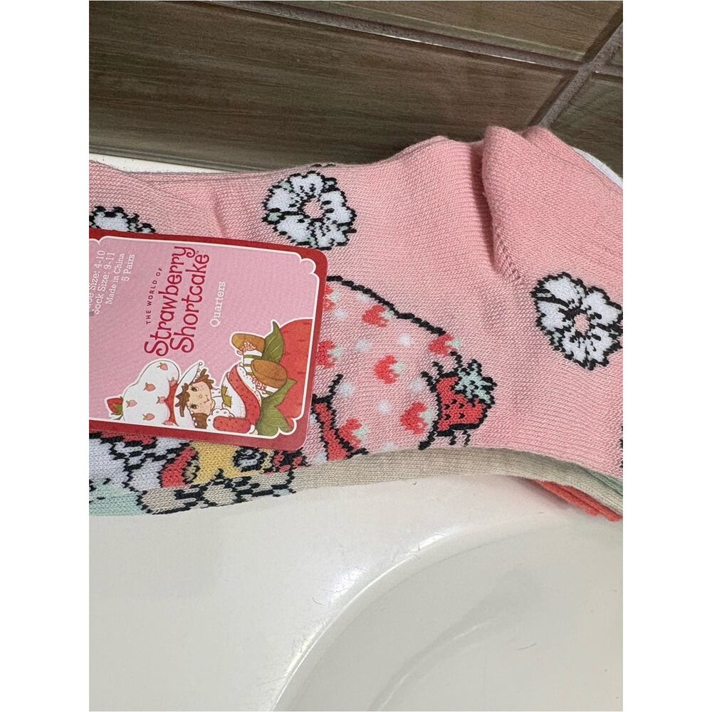 Strawberry Shortcake Socks 5 pairs - Picture 4 of 7